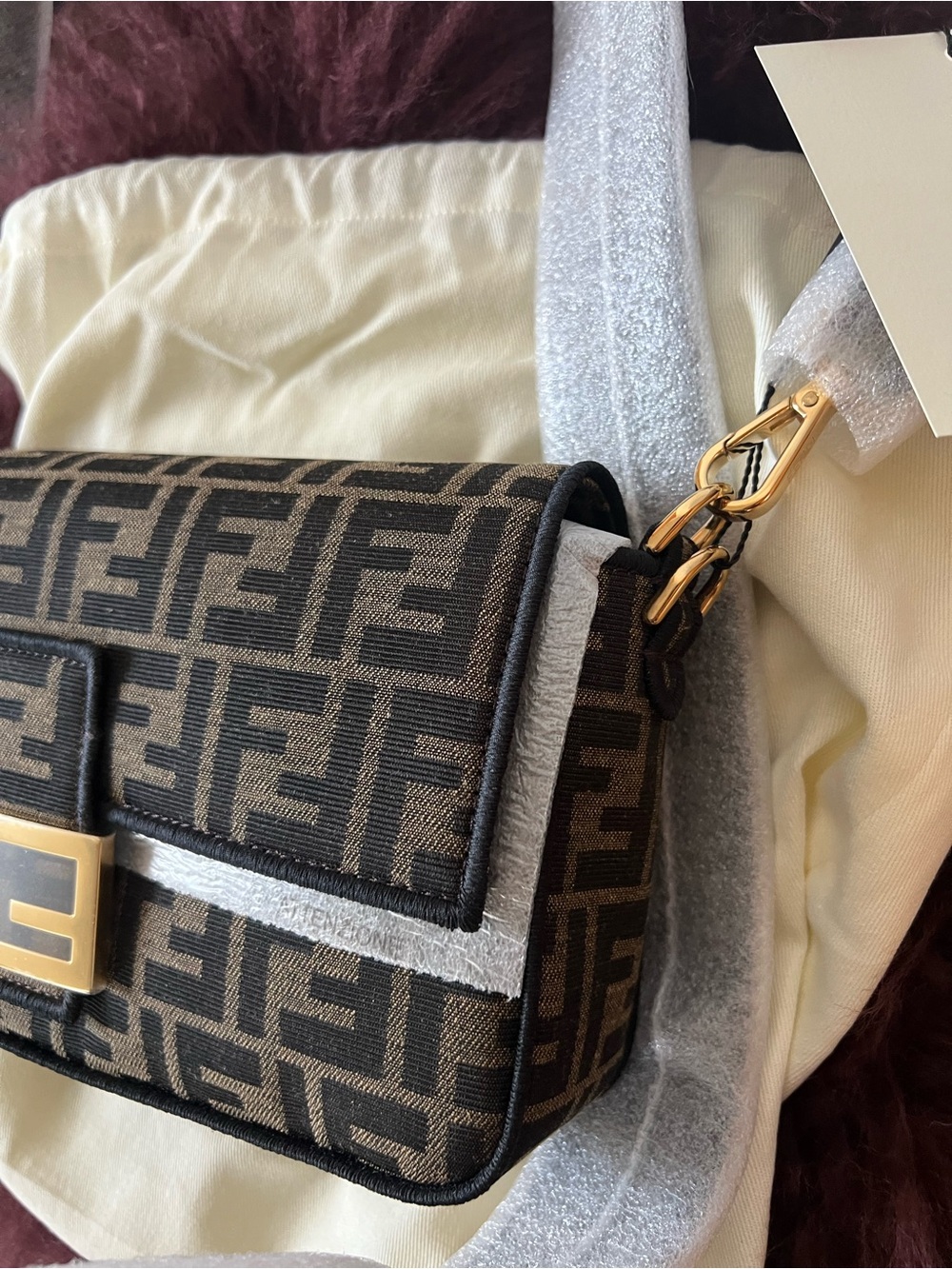 Fendi Baguette Bag in Brown FF Jacquard Fabric Bag NWT MSRP 3850 - Picture 9 of 17